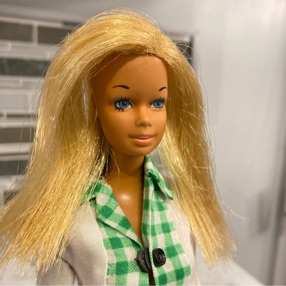 Vintage 1971 Malibu Barbie with outfit made in Japan - Picture 3 of 14
